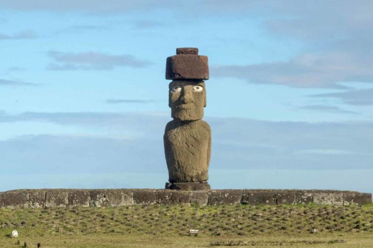 Moai Ko Te Riku in Tahai is the only statue with eyes restored